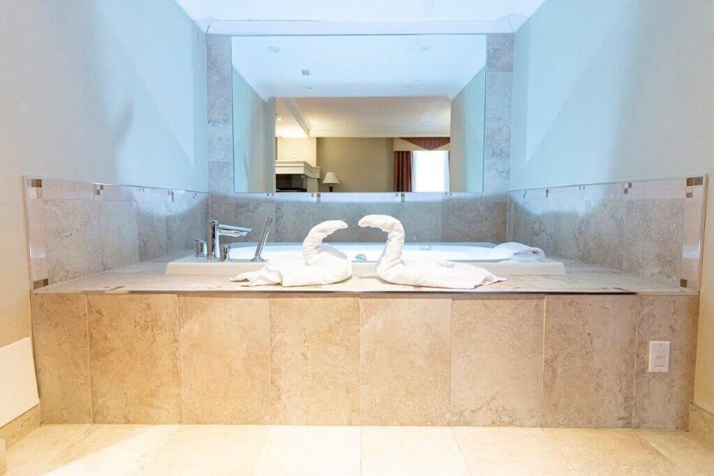 Hamilton Plaza Hotel And Conference Centre Luaran gambar