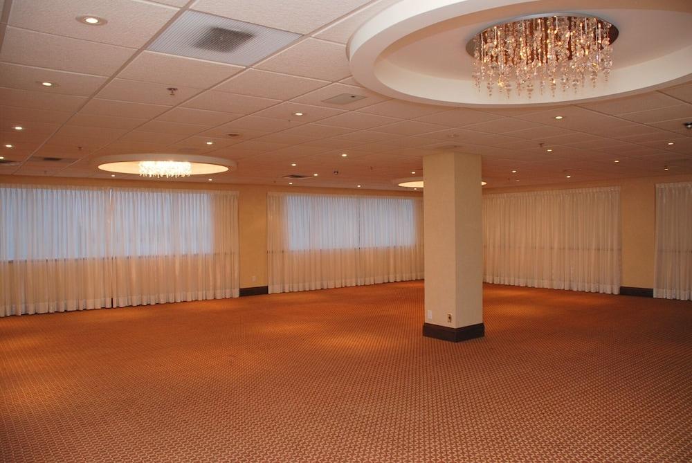 Hamilton Plaza Hotel And Conference Centre Luaran gambar