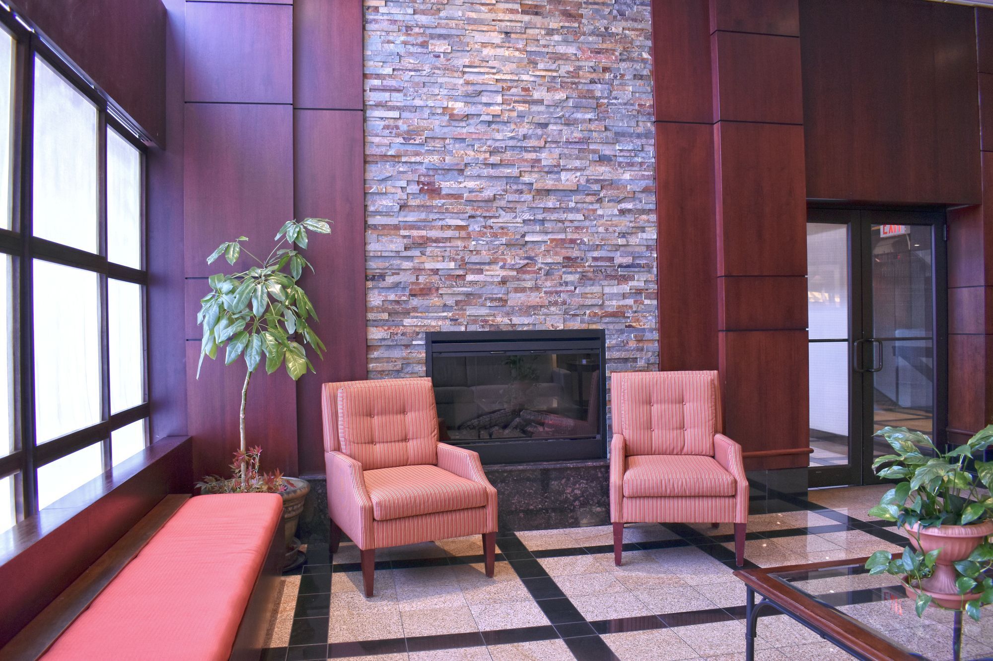 Hamilton Plaza Hotel And Conference Centre Luaran gambar